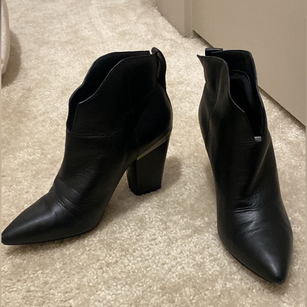 1.State Black Boots